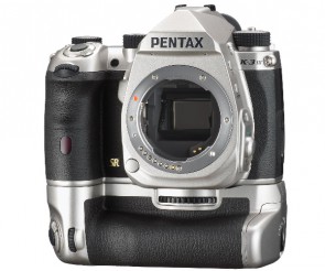 Aparat foto DSLR Pentax K-3 III Silver Premium Kit