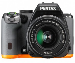 Aparat foto DSLR Pentax K-S2 Black/Orange + DAL 18-50mm WR
